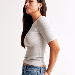 Abercrombie & Fitch Gray Ribbed Short Sleeve Boat Neck Top